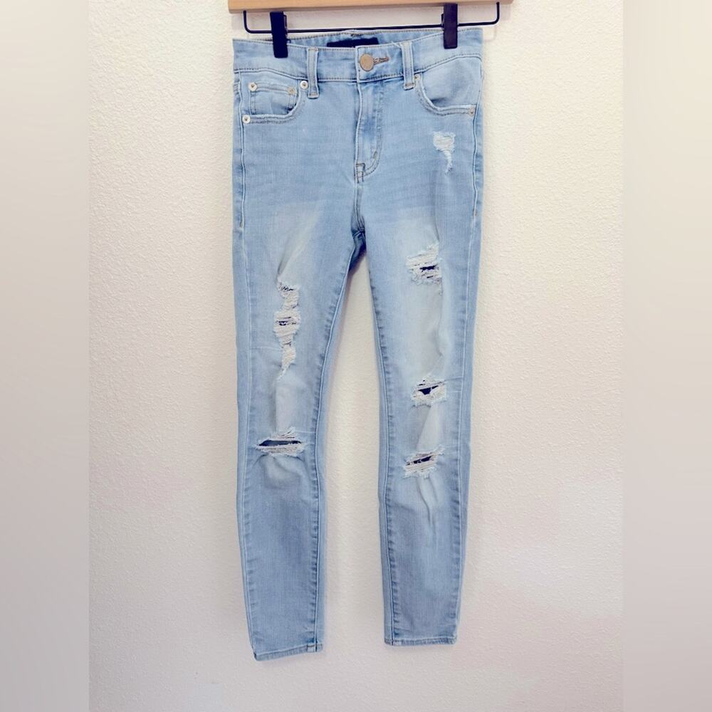 Aeropostale Women's Light Blue Skinny Distressed Jeans size 0 short